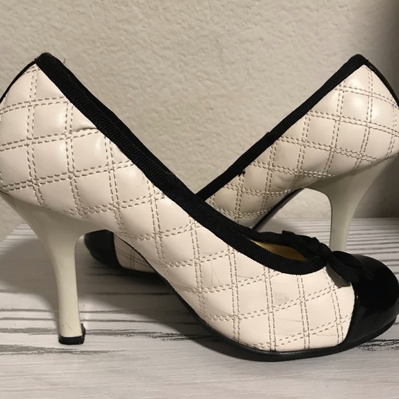 Y2k Charlotte Russe Black and White Heels - Picture 5 of 9